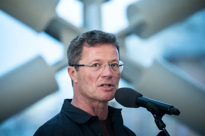 Stohl András és harmadik felesége válnak