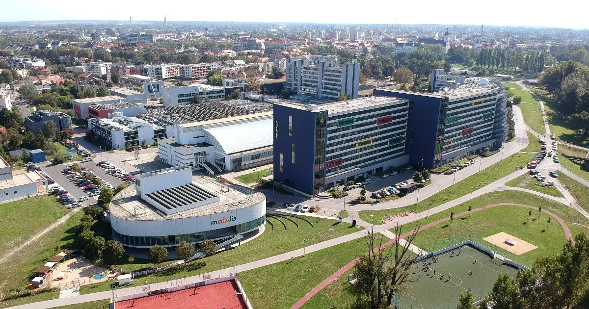 Miért van a győri egyetemnek húsz étterme, sörháza és kézilabdacsapata?