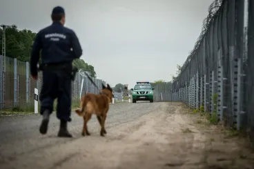 226 milliárd forintnyi büntetést gyűjtött össze a magyar kormány a menekültügyi szabálysértések miatt, 167 milliárdot már be is hajtottak rajta