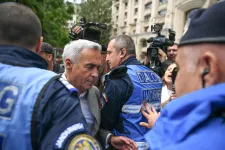 Hatósági felügyelet alatt marad Călin Georgescu