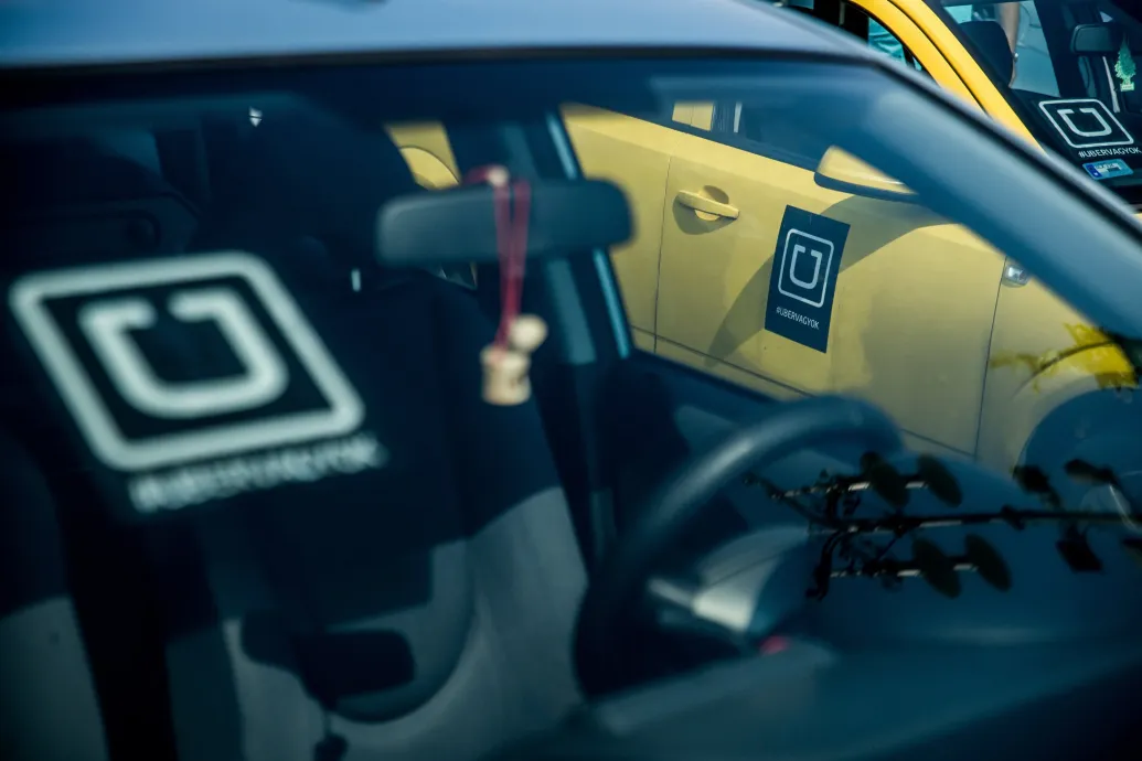 Városnéző hajót indít az Uber Budapesten, és egy vidéki városban is elérhető lesz a taxis szolgáltatása – Forrás: Telex.hu