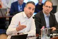 Barabás Richárd szerint Lázár János nyugodtan kimehet a Pride-ra, senki nem fogja leszopni