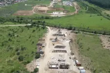 A fővárost tehermentesíti, Erdélyt is közelebb hozza – épül az A0 északi szakasza