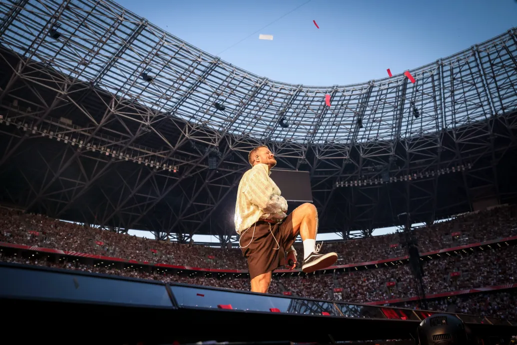 Thunder helyett zápor – biztonsági játékkal tért vissza Budapestre az Imagine Dragons