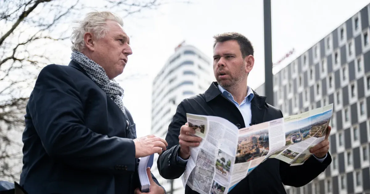 Vitézy Dávid szívesen elvinné Bécsbe Karácsonyt és Szentkirályit, de nem a Pride-ot mutatná meg nekik