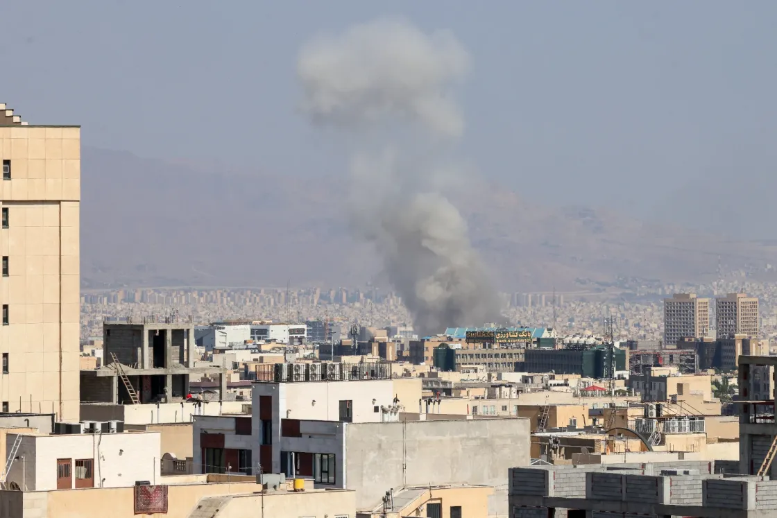 Izrael nemcsak Irán urándúsító centrifugáit, hanem magát a rendszert is romba döntené?