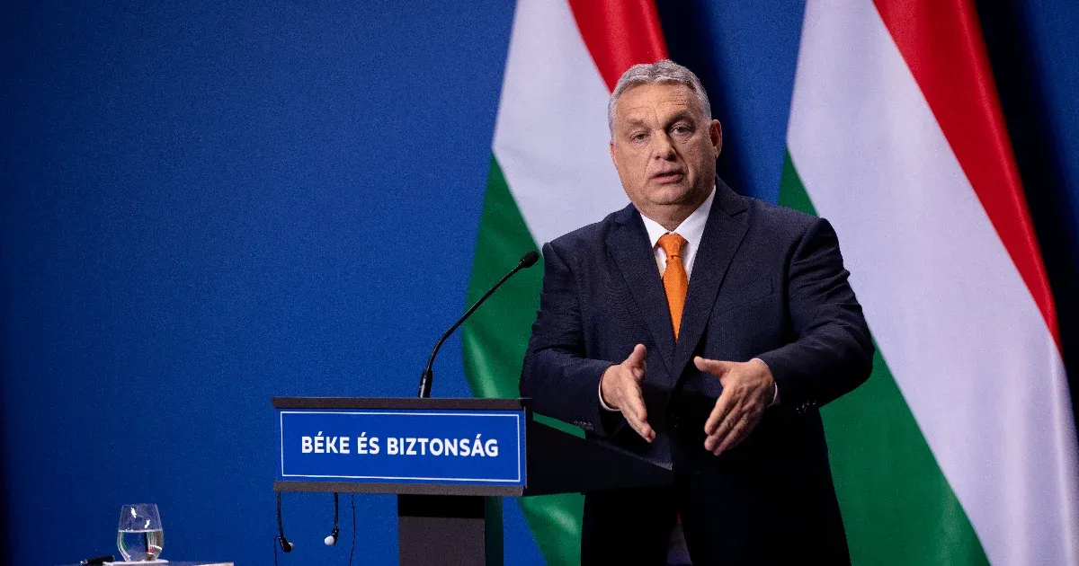 Orbán a közel-keleti háborúra hivatkozva nem akarja tárgyalni az orosz energiahordozók EU-ból történő teljes kivezetését