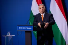 Orbán a közel-keleti háborúra hivatkozva nem akarja tárgyalni az orosz energiahordozók EU-ból történő teljes kivezetését