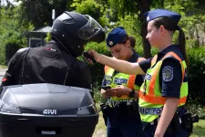 Hétfőtől bódult és ittas vezetőkre vadászik a rendőrség