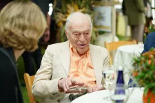 Meghalt Leonard Lauder, Estée Lauder fia