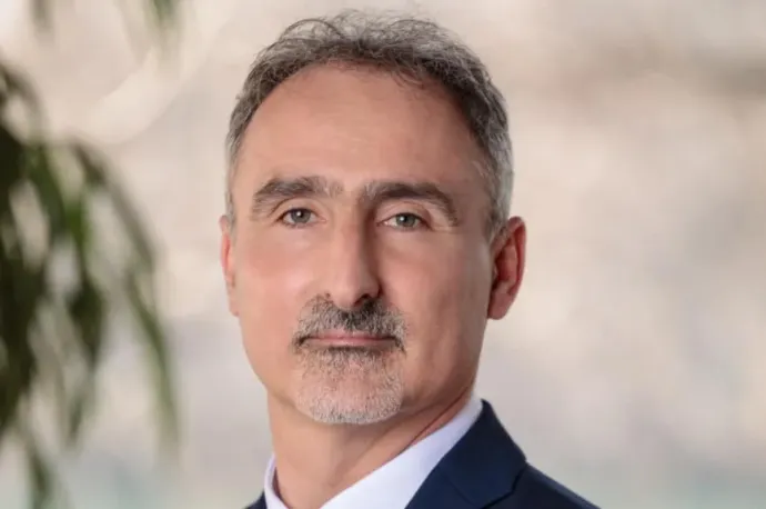 Lemond minden tisztségéről Gyömrő polgármestere