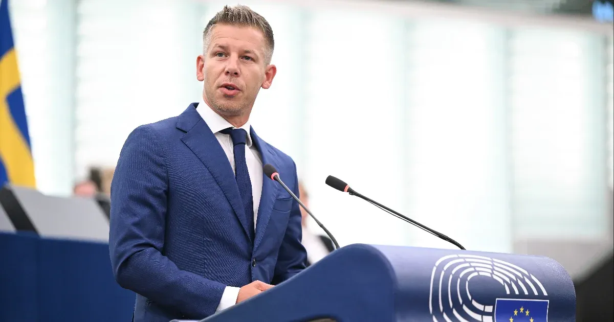 Magyar Péter a Fideszbe, a Fidesz EP-frakciójából Magyarba szálltak bele egy gyerekvédelmi jogszabály kapcsán