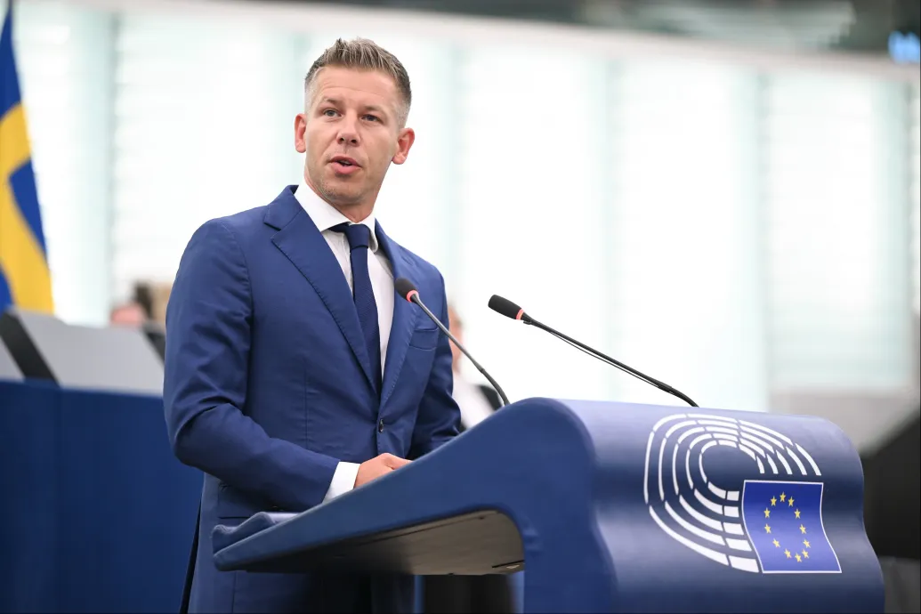 Magyar Péter a Fideszbe, a Fidesz EP-frakciójából Magyarba szálltak bele egy gyerekvédelmi jogszabály kapcsán – Forrás: Telex.hu