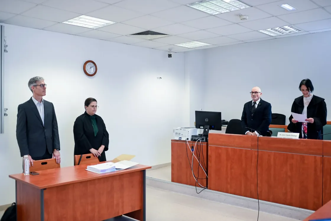 Első fokon elvesztette a Corvinus elleni perét a vizsgabotrányt kirobbantó Ádám Zoltán