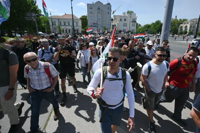 Tisza ahead of Fidesz by 15 percentage points among decided voters, poll shows
