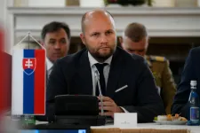 Őrizetbe vették volna a volt szlovák védelmi minisztert, de nem találták otthon