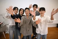 Észak-Koreából disszidált tagokból is álló fiúcsapat lehet a K-pop következő nagy dobása