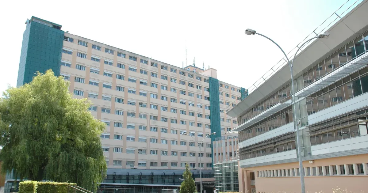 Többen súlyos ételmérgezést kaptak Franciaországban, egy 12 éves lány meghalt