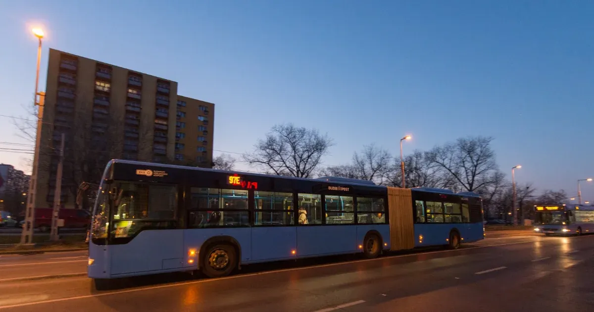 Elfeledett utasok: Fiatalok kalandja a BKV 97E buszán