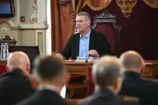 Demokraták között szoktak viták lenni, ezzel magyarázzák, hogy a többség nem szavazott együtt Botka Lászlóval