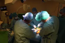 Pár hónap alatt kétezerrel nőtt a leghosszabb műtéti várólistákon várakozók száma