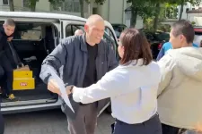 Öt év börtön után kiengedték a belarusz ellenzék vezetőjét, a felesége megköszönte az USA-nak