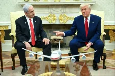 Netanjahu üdvözölte az amerikai támadást és udvarolt egyet Trumpnak