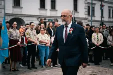 Legyetek büszkék a tulipános mosóporra. Válasz-féle Keszthelyi András dicsőítő írására