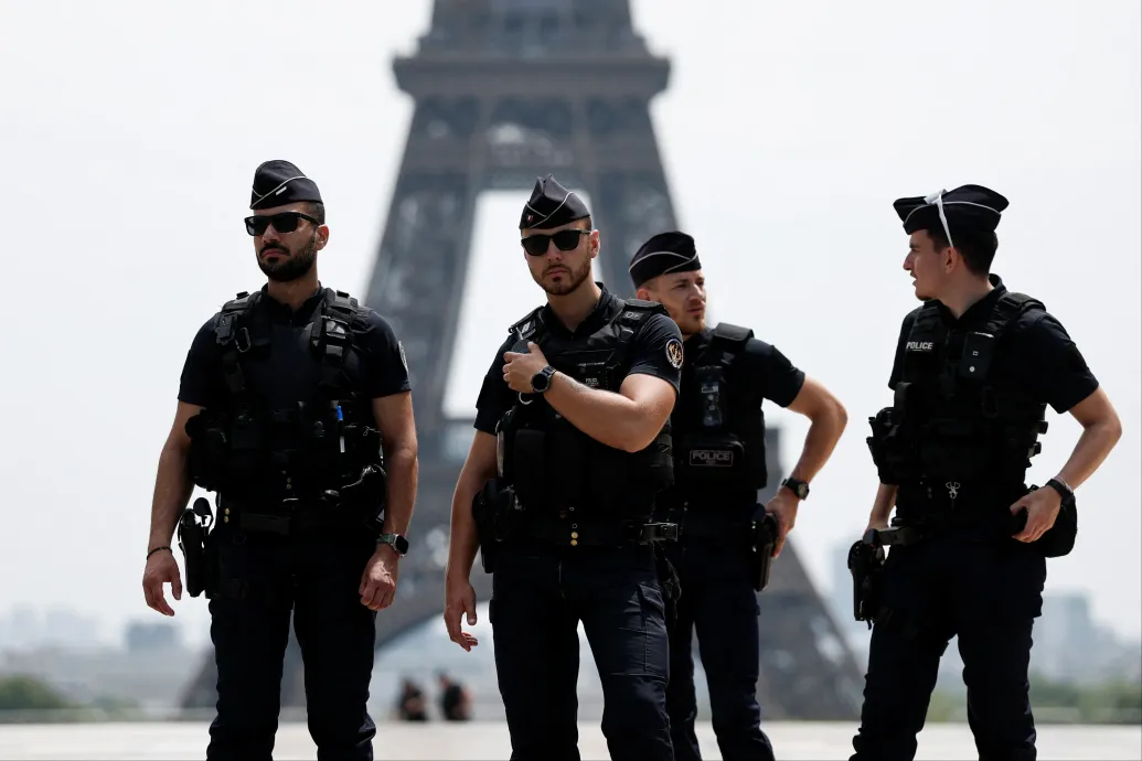 Legalább 145 embert támadtak meg injekciós tűkkel egy francia utcai fesztiválon – Forrás: Telex.hu