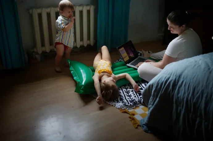 Kínszenvedés megoldani a gyerekek nyári felügyeletét, és ez a feladat leginkább a nők nyakába szakad