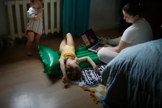 Kínszenvedés megoldani a gyerekek nyári felügyeletét, és ez a feladat leginkább a nők nyakába szakad
