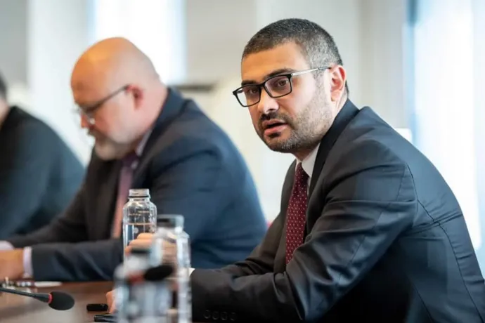 Először lehet roma minisztere a román kormánynak
