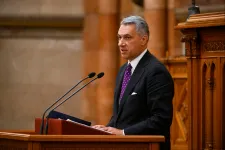 Fikázó, fanatikus Tisza-aktivisták, fanatikus hobbivasutasok adathalász vonatfigyelő oldala Lázár szerint a Holavonat.hu