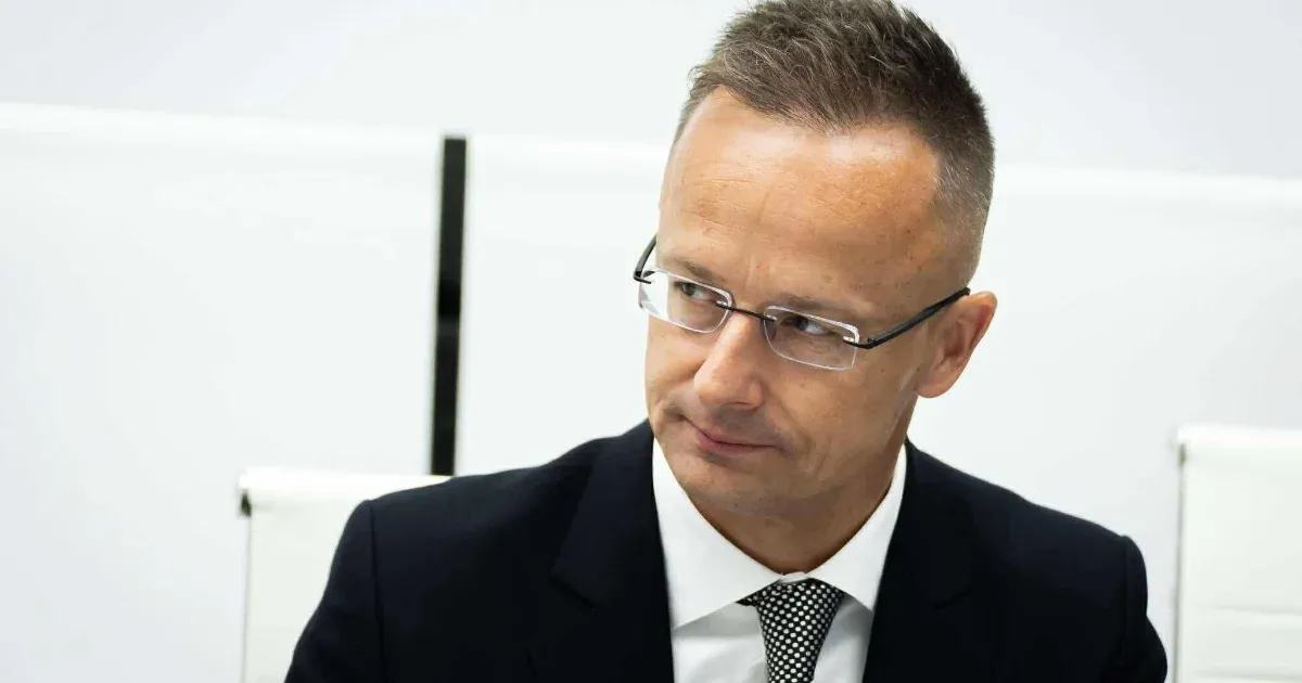 Szijjártó: Magyarország kiáll Katar szuverenitása mellett