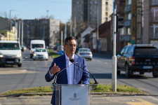 Nem csak Budapest önkormányzatát tartja egyre rövidebb pórázon a kormány