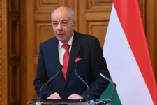 Sulyok Tamás aláírta a törvényt, bár a MOK korábban arra kérte, hogy ezt ne tegye