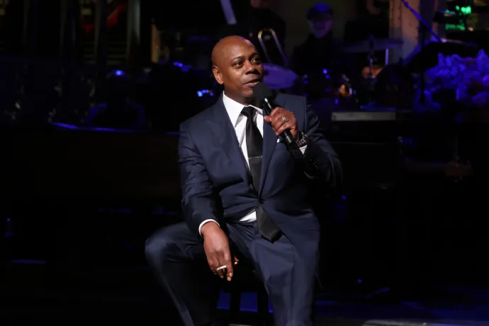 Júliusban Budapesten lép fel Dave Chappelle humorista