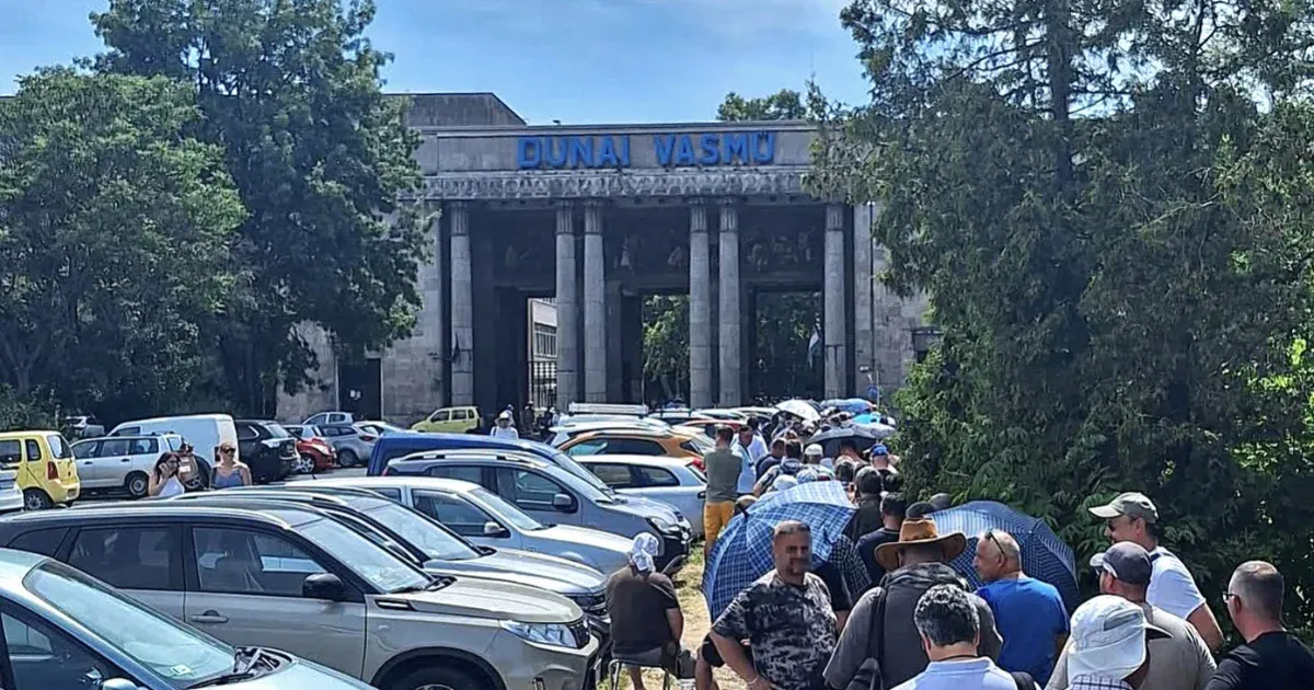A kormány képzéseket szervez, havi támogatást biztosít a Vasmű dolgozóinak