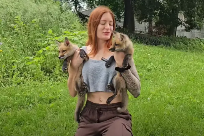 Öngyilkos lett egy 29 éves youtuber, a férje szerint online zaklatás miatt