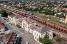 Erdőtűzveszély miatt vágányzár lesz szerdán a Budapest–Miskolc vonalon