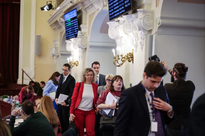 „Elég a Fidesz és Szentkirályi balhéjából” – a Tisza nem vesz részt a Fővárosi Közgyűlésen