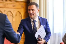 HVG: Tuzson Bence levélben figyelmeztette a budapesti nagykövetségeket, hogy a Pride be van tiltva