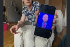 Egy norvég turista szerint kitoloncolták az USA-ból, miután egy J. D. Vance-mémet találtak a telefonján
