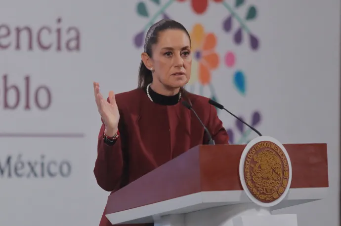 A mexikói elnök perrel fenyegeti a SpaceX-et az országára hulló törmelék miatt