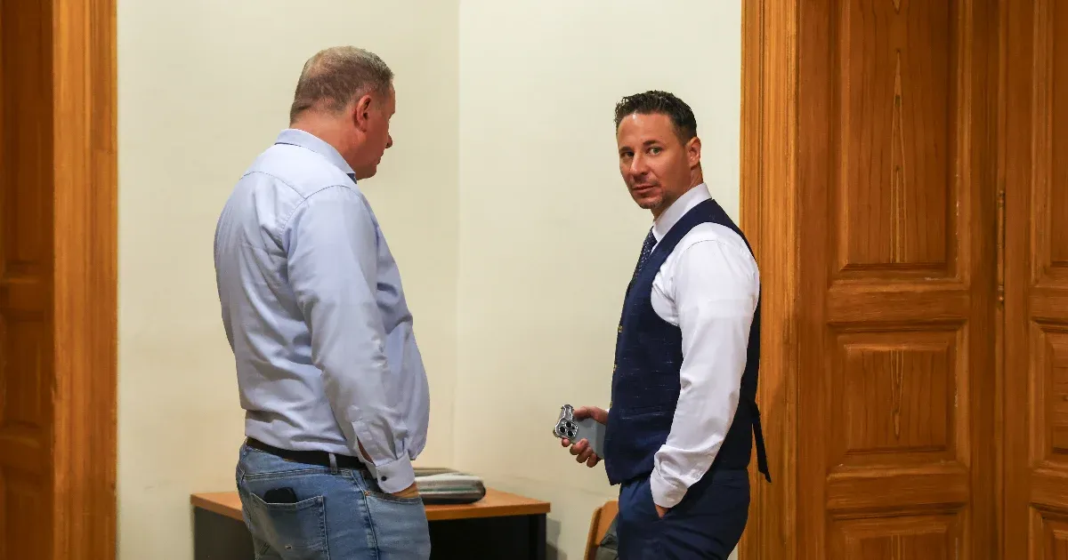 Ha Gyurira nyomás nehezedett, hogy valaki nagyon szeretne átmenni a vizsgán, jóindulatból próbált segíteni