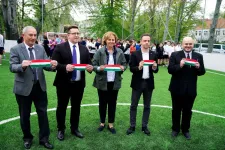 Bíróság előtt a kecskeméti kollégium igazgatója, aki elbocsátott egy diákot, mert az mémet csinált róla