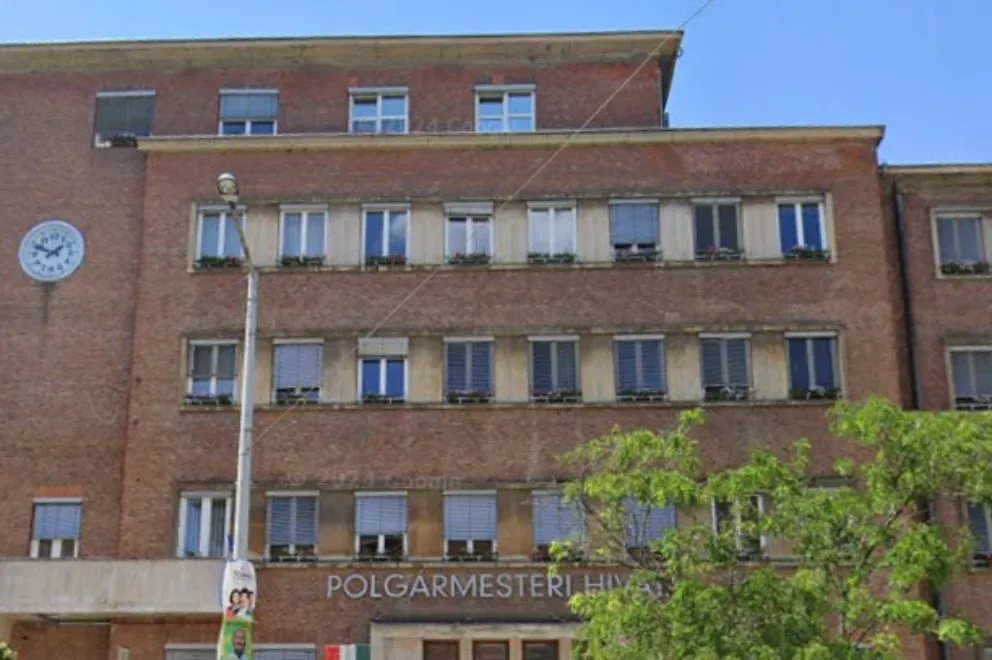 Egészség és erotika – milliós visszaélés miatt tettek feljelentést Kovács Gergelyék a Hegyvidéki Egészségügyi Központ volt vezetője ellen – Forrás: Telex.hu