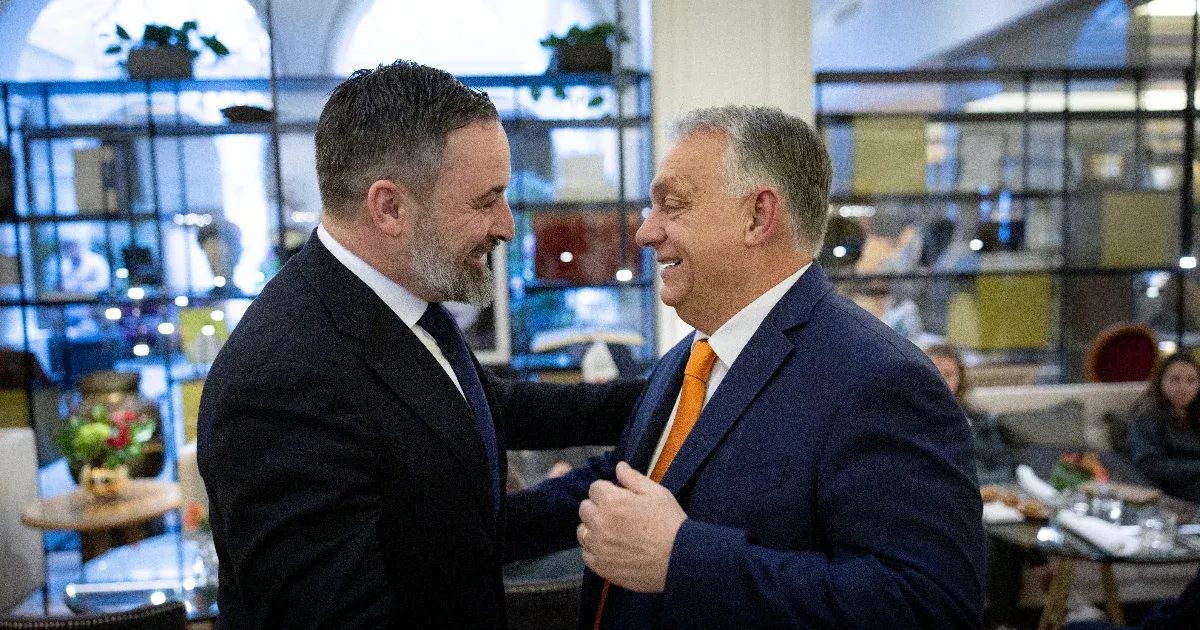 Megint beszállt a magyar MBH a szélsőjobboldali spanyol párt kampányába