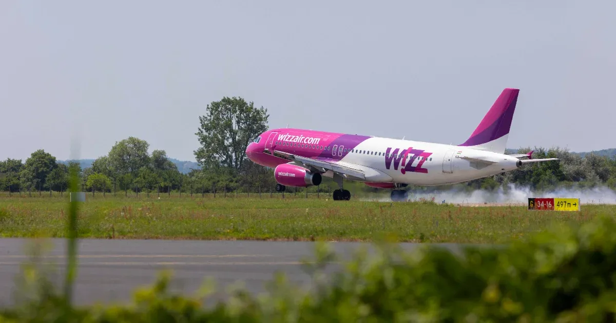 Villám csapott a Wizz Air Budapestről induló gépébe, Varsóban kellett leszállnia