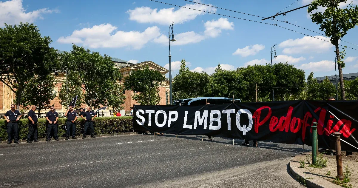 A szélsőjobbos Hatvannégy Vármegye lefoglalta magának szombatra a Városháza parkot